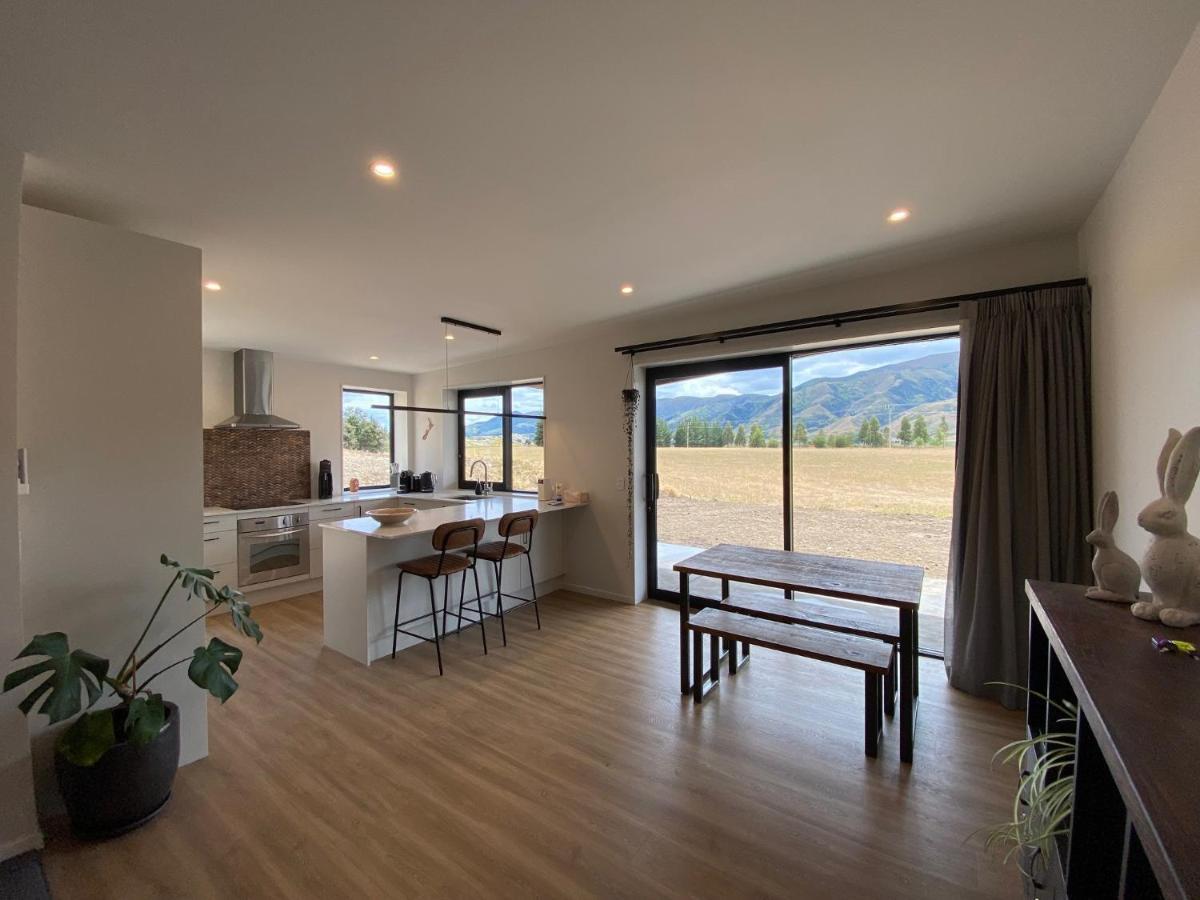 Villa Relax In Rural Wanaka à Queensberry Extérieur photo