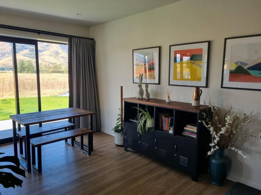 Villa Relax In Rural Wanaka à Queensberry Extérieur photo